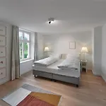 Bed & Breakfast Gaestehaus Cantzheim