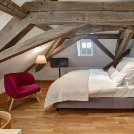 Gaestehaus Cantzheim Bed & Breakfast 4*