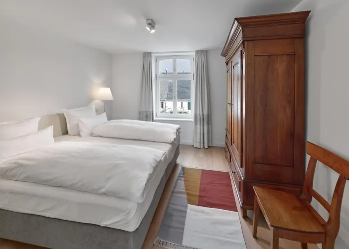 Gaestehaus Cantzheim 住宿加早餐酒店 Kanzem